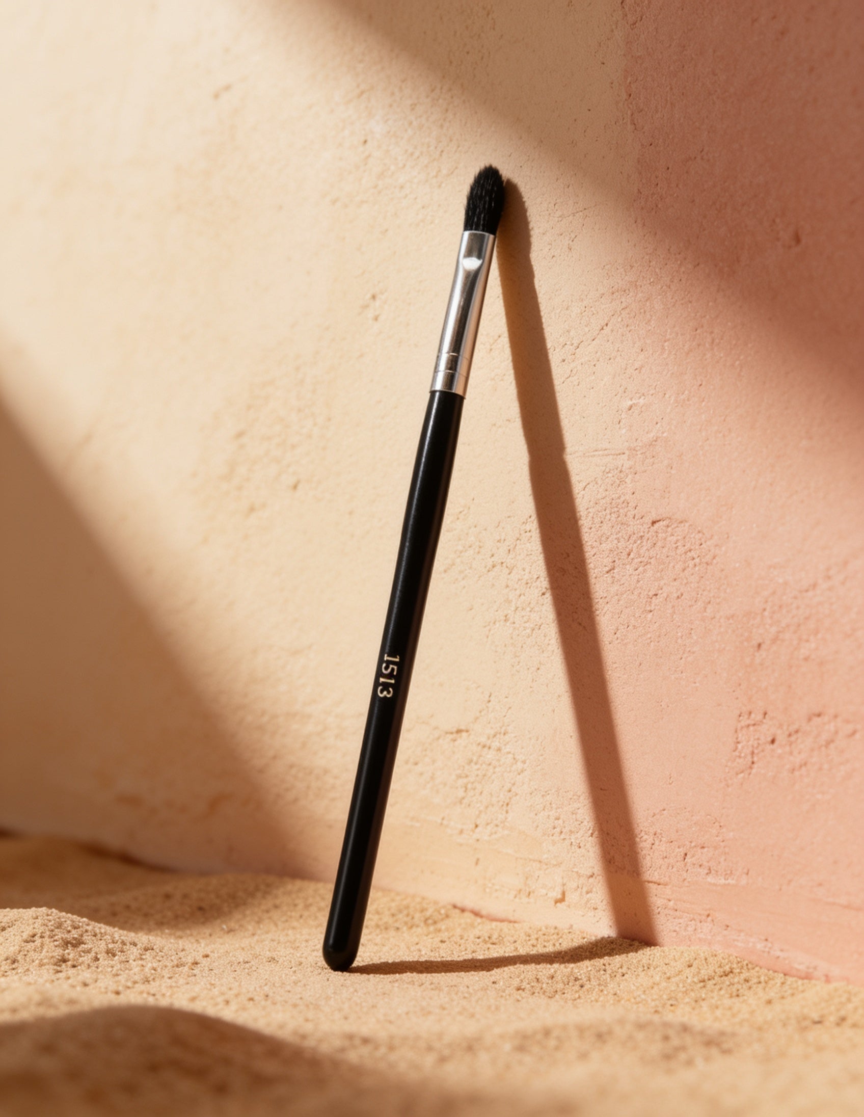 Lip Brush Oval — editorial